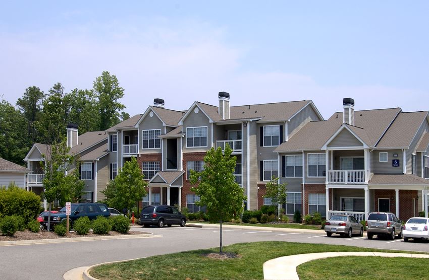 Spotswood Commons Apartments, 100 Glenburnie Rd, Williamsburg, VA
